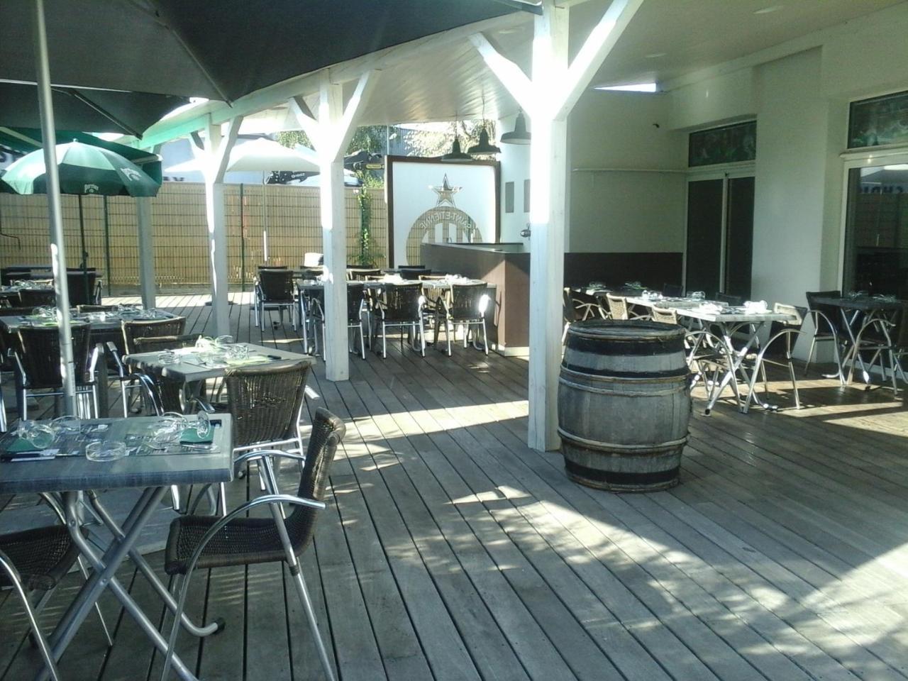 Hotel Bar Restaurant Le Chaudron Vert Сент Етиен Екстериор снимка